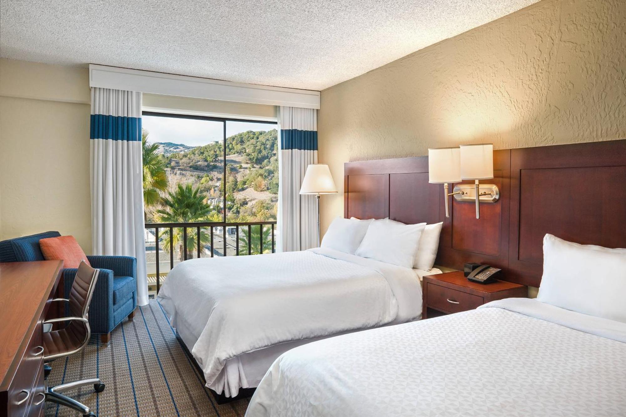 Four Points By Sheraton San Rafael Marin County Hotel Exterior photo